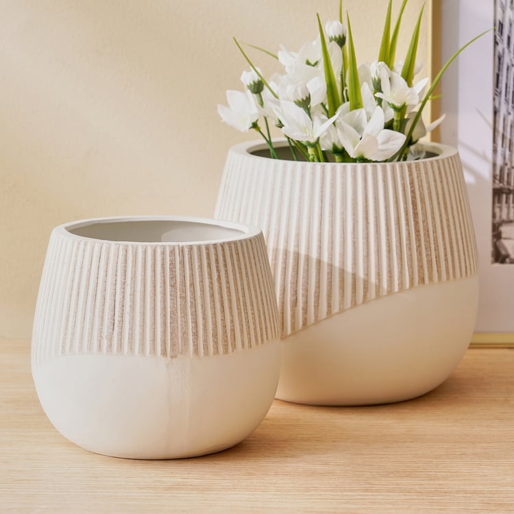 Gloria Earthy Terracotta Ribbed Floor Planter