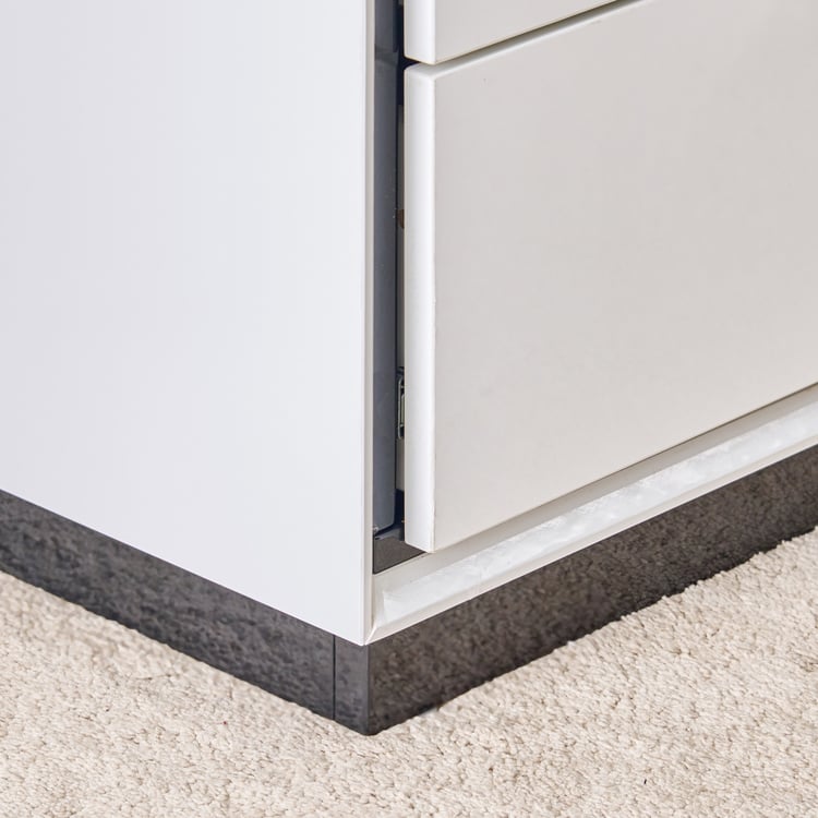 Sterling Chest of 5 Drawers - White