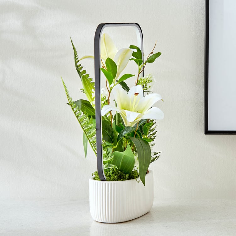 Gloria Spark Artificial Lily in Potted Plant with LED