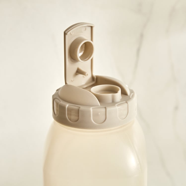 Fiesta Poppy Set of 3 Polypropylene Fridge Bottles - 1.2L