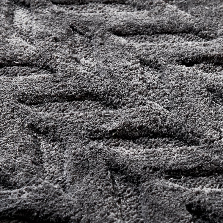 Nova Ashfall Chevron Anti-Slip Bath Mat - 75x50cm
