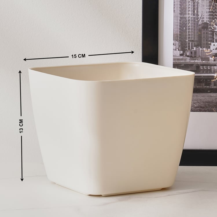 Gloria Requisite Floor Planter