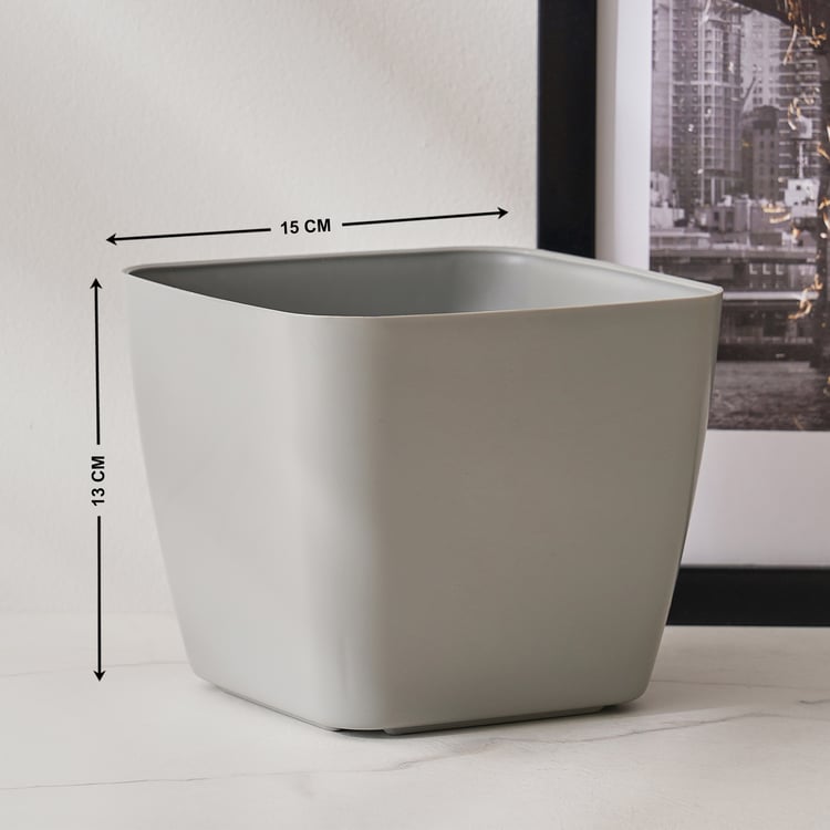 Gloria Requisite Floor Planter