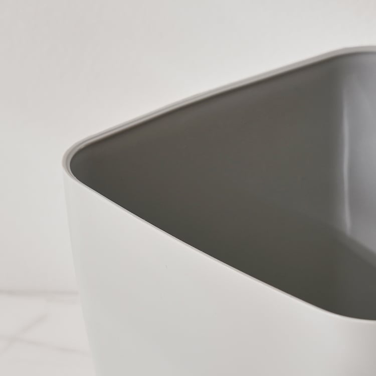 Gloria Requisite Floor Planter