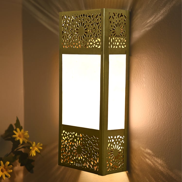 HOMESAKE Turkish Moroccan Metal Wall Lamp