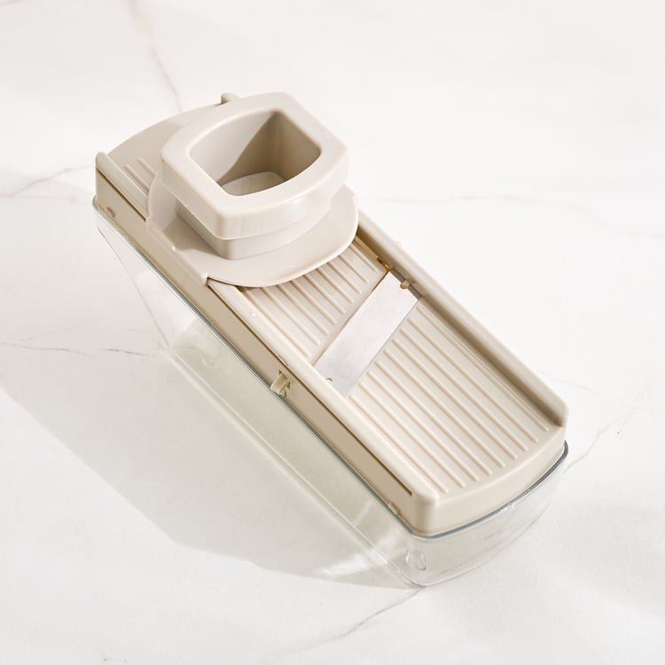 Rosemary Cove Polypropylene Dry Fruit Chopper with Storage