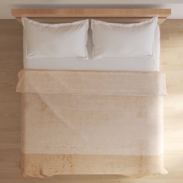 Radiant Gradation Striped Double Blanket