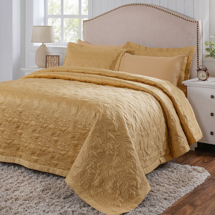 MASPAR Classical Ornate Cotton Embroidered Double Quilt