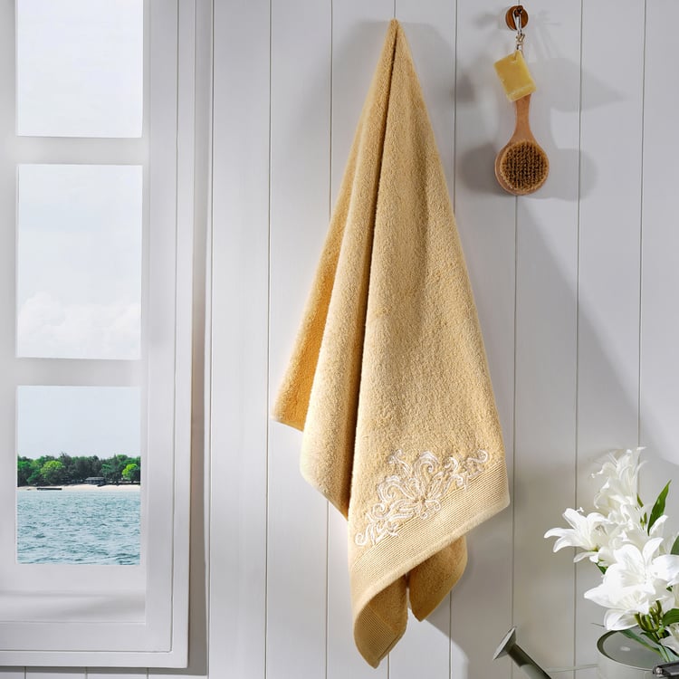 MASPAR Classical Ornate Cotton Embroidered Bath Towel - 140x70cm