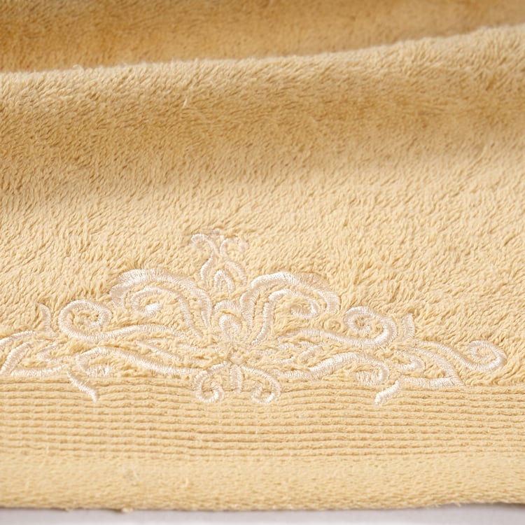 MASPAR Classical Ornate Cotton Embroidered Bath Towel - 140x70cm