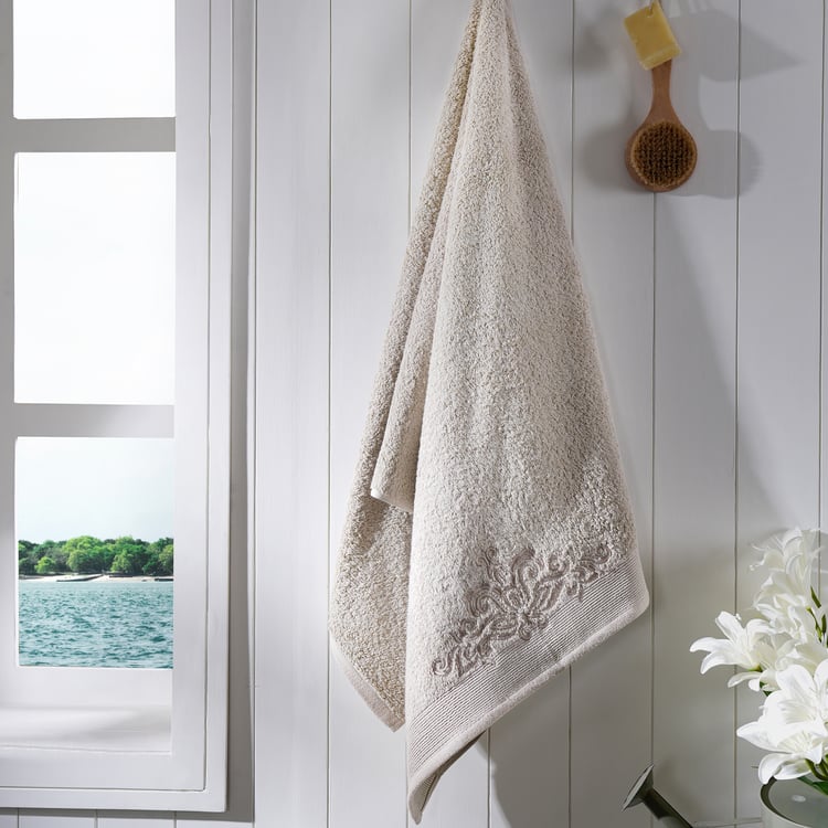 MASPAR Classical Ornate Cotton Embroidered Bath Towel - 140x70cm