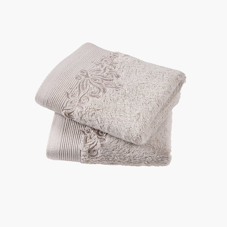 MASPAR Classical Ornate Set of 2 Cotton Embroidered Hand Towels - 70x40cm