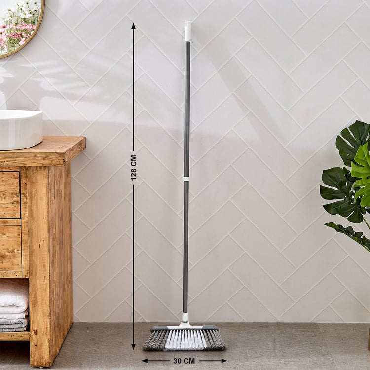 Indus Reno Polypropylene Push Brush with Telescopic Handle