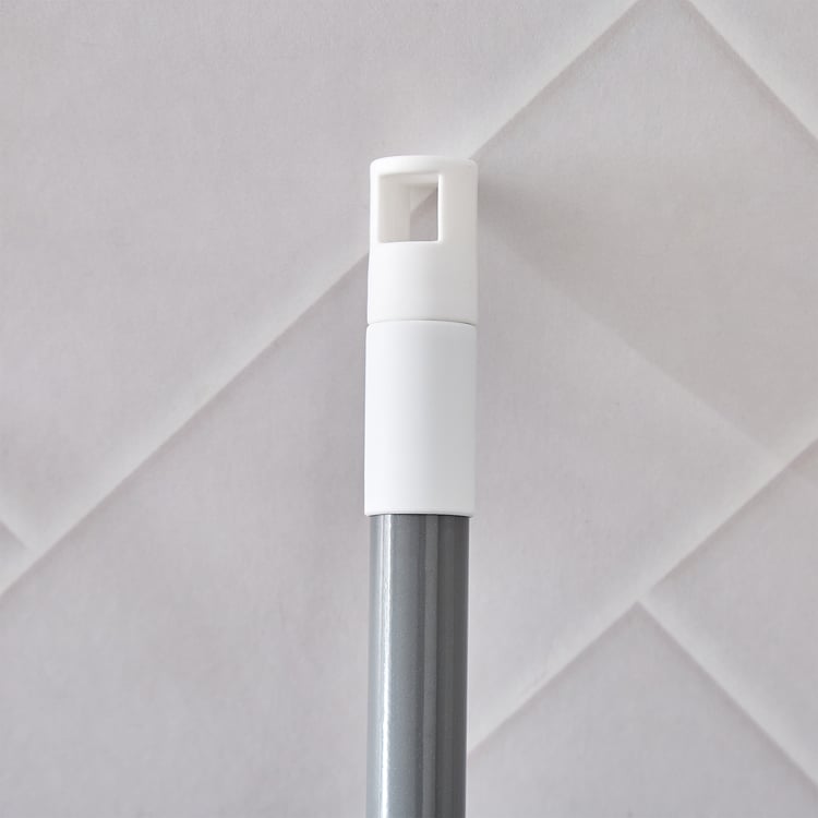 Indus Reno Polypropylene Push Brush with Telescopic Handle