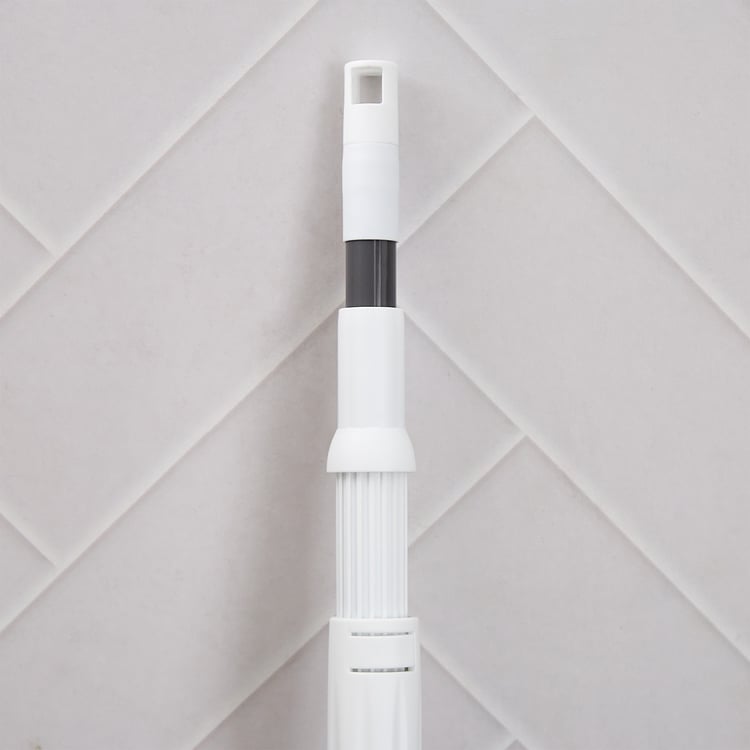 Indus Reno Polypropylene Extendable Twist Mop