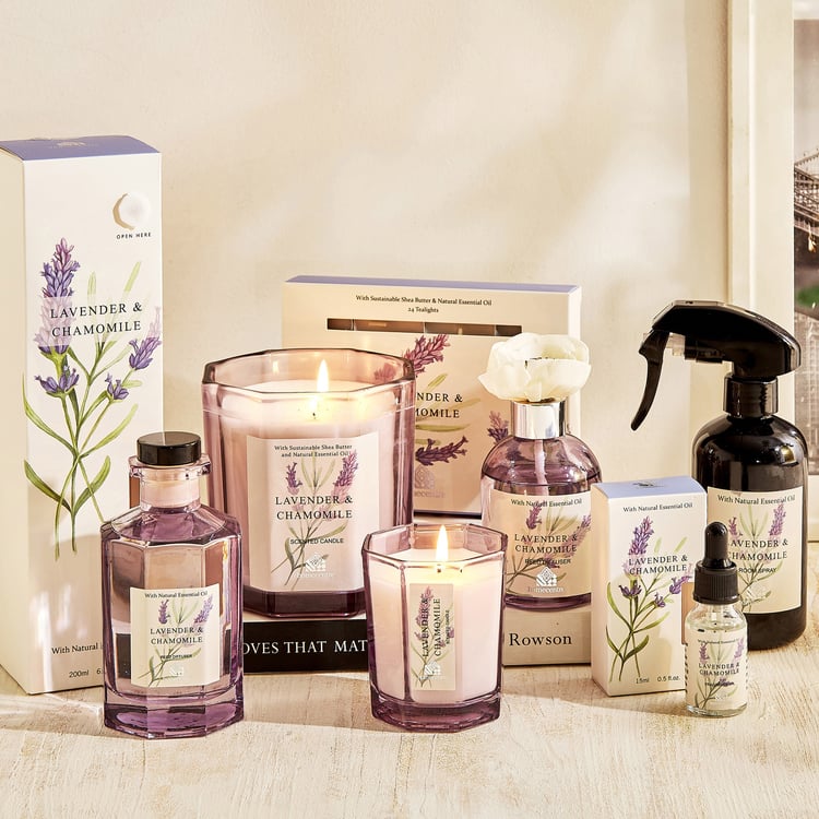 Utopia Refresh Bouquet Lavender and Chamomile Scented Jar Candle