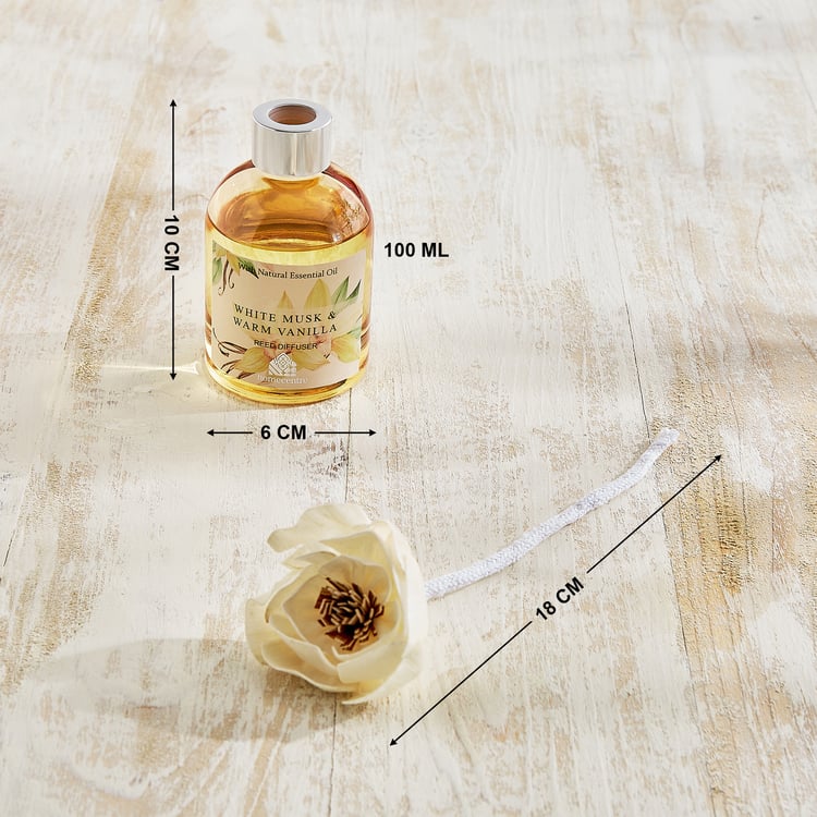Utopia Refresh Bouquet White Musk and Warm Vanilla Reed Diffuser with Sola Flower