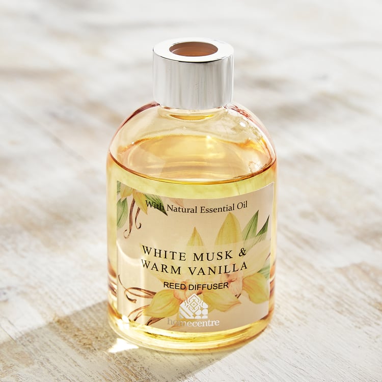 Utopia Refresh Bouquet White Musk and Warm Vanilla Reed Diffuser with Sola Flower