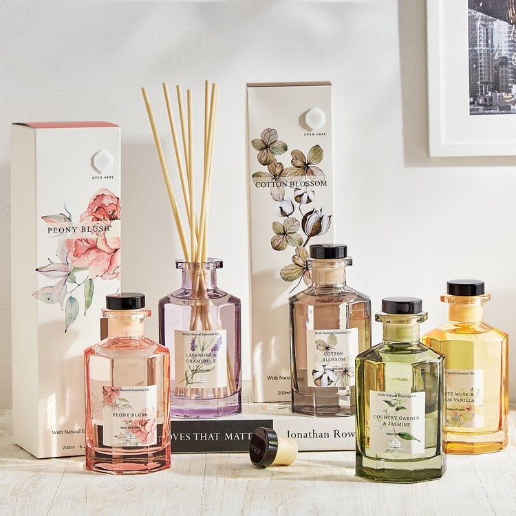Utopia Refresh Bouquet Peony Blush Reed Diffuser Set