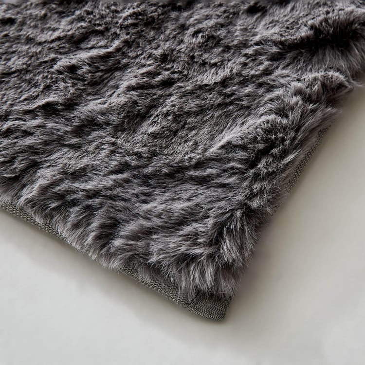 Fiesta Ruffle Memory Foam Fur Anti-Slip Bath Mat - 75x45cm