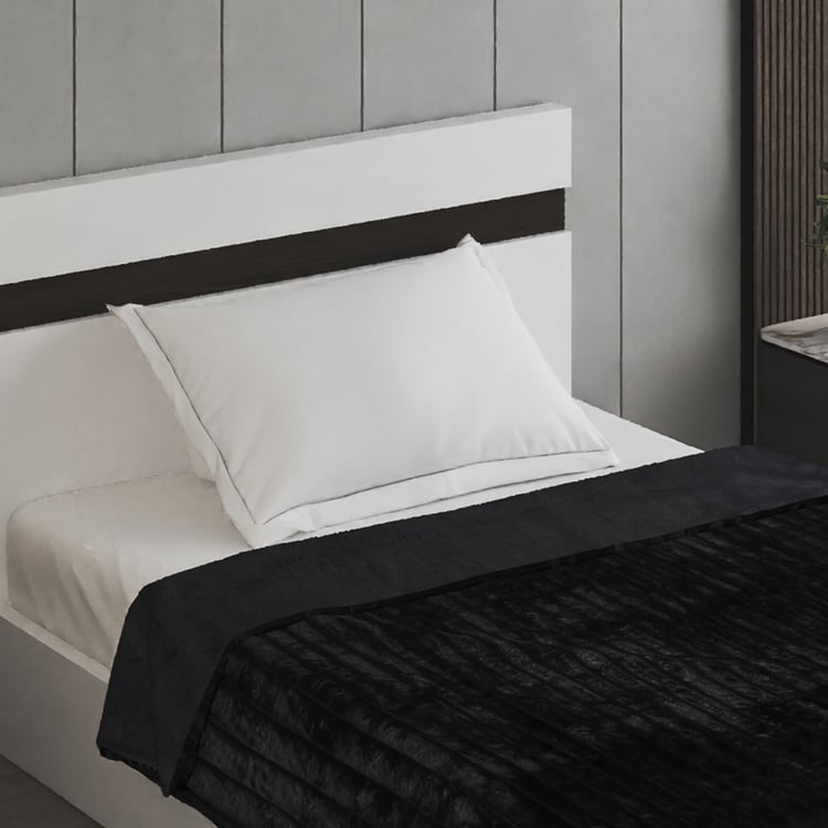 Carrera Striped Single Blanket