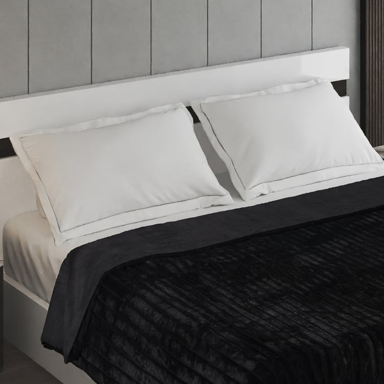 Carrera Striped Double Blanket