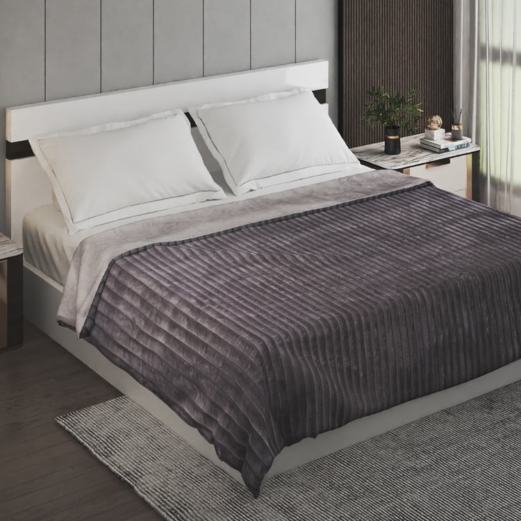 Carrera Striped Double Blanket