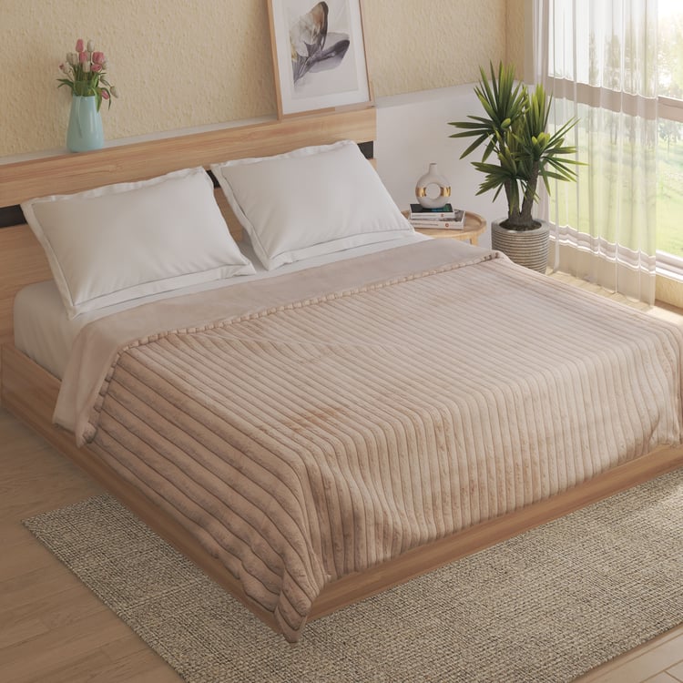 Carrera Striped Double Blanket