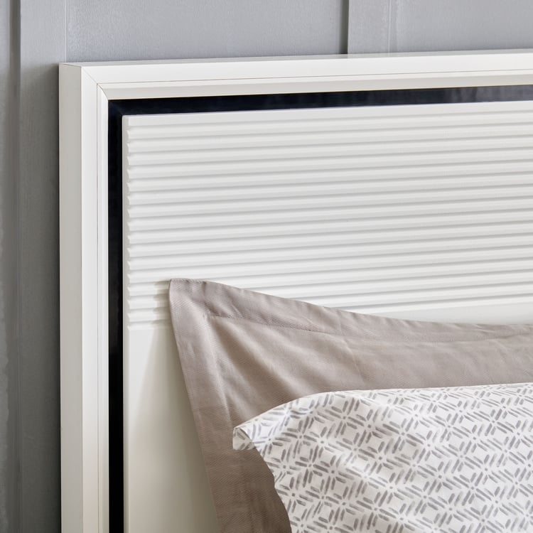 Sterling Lenard Queen Bed with Hydraulic Storage - White