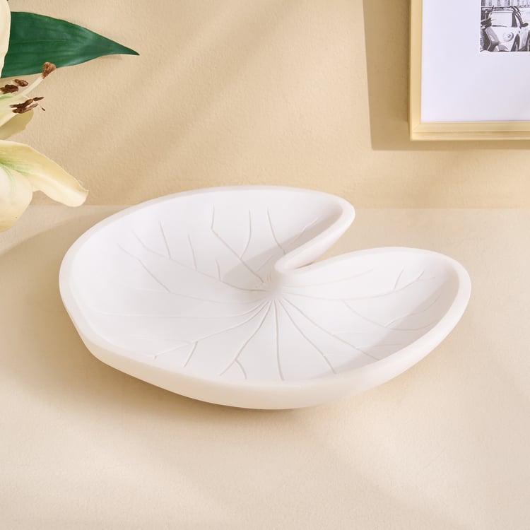 Soma Myst Polyresin Leaf Decorative Platter