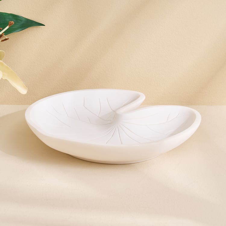Soma Myst Polyresin Leaf Decorative Platter