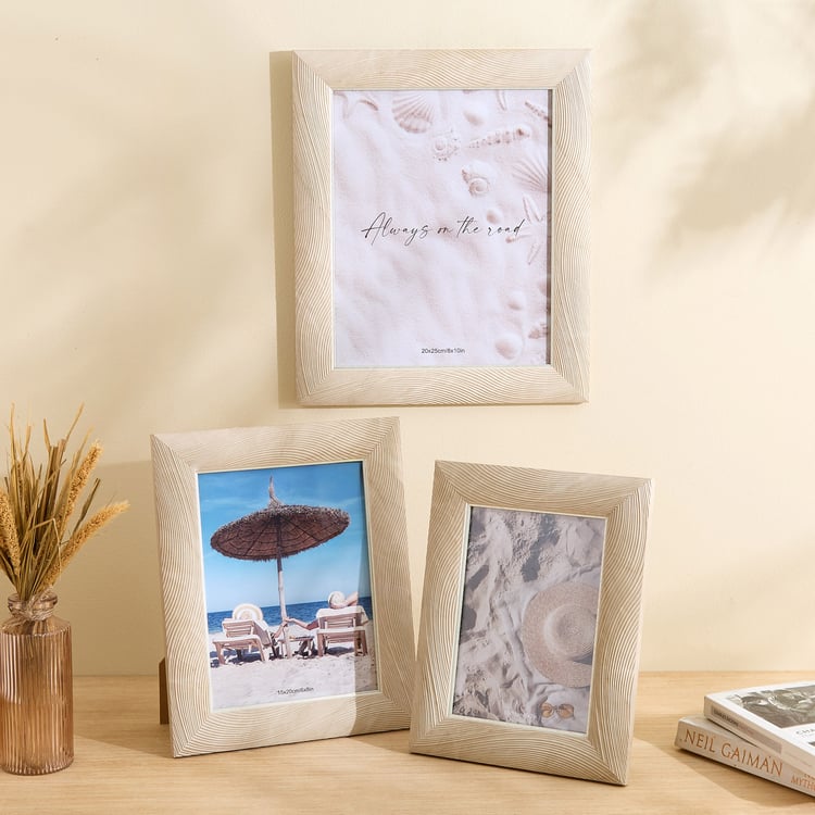Photomontage Pine Photo Frame - 18x24cm