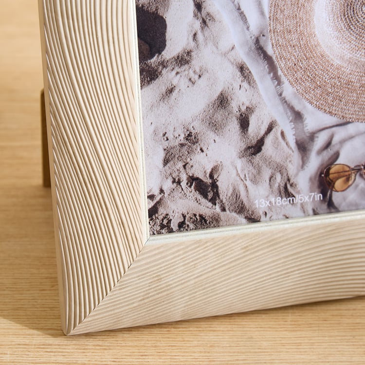 Photomontage Pine Photo Frame - 18x24cm