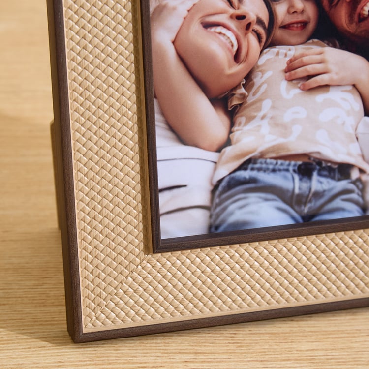 Photomontage Shack Photo Frame - 18x24cm