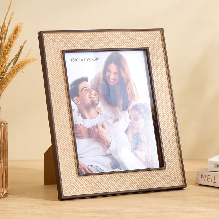 Photomontage Shack Photo Frame - 21x26cm