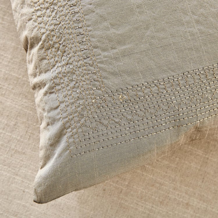 Velin Kinari Set of 2 Embroidered Cushion Covers - 40x40cm