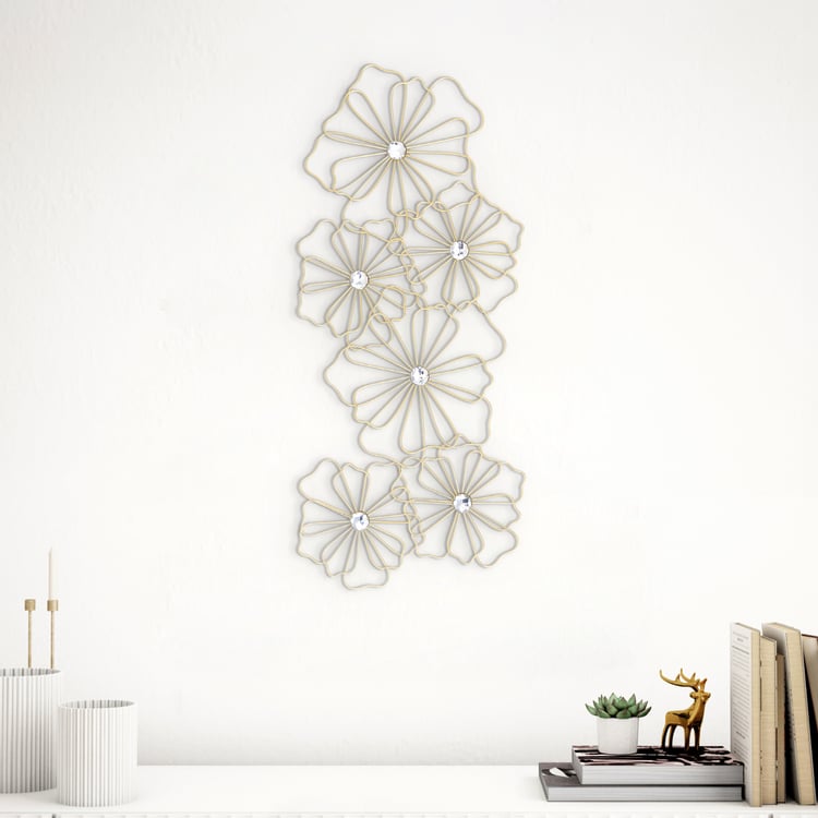Iliano Cast Metal Floral Wall Accent