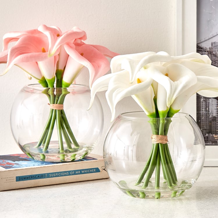 Gloria Elara Artificial Calla Lilies in Glass Pot