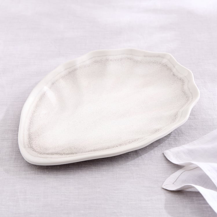 Silvano Melamine Petal Serving Platter - 28x20cm