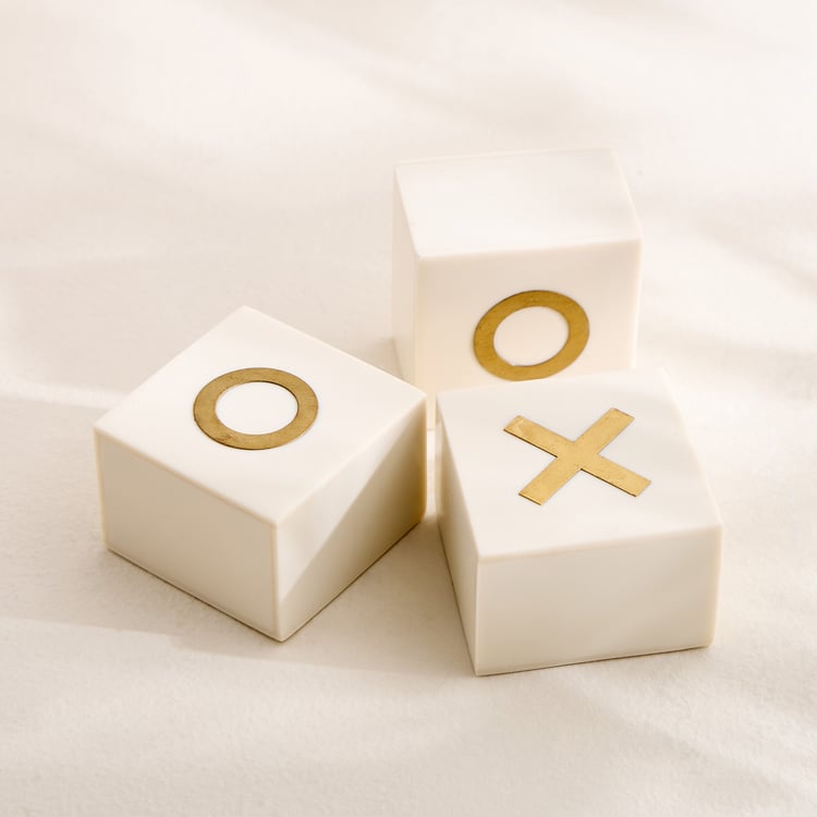 Evoke Grantley Wooden Tic Tac Toe Game Table Accent
