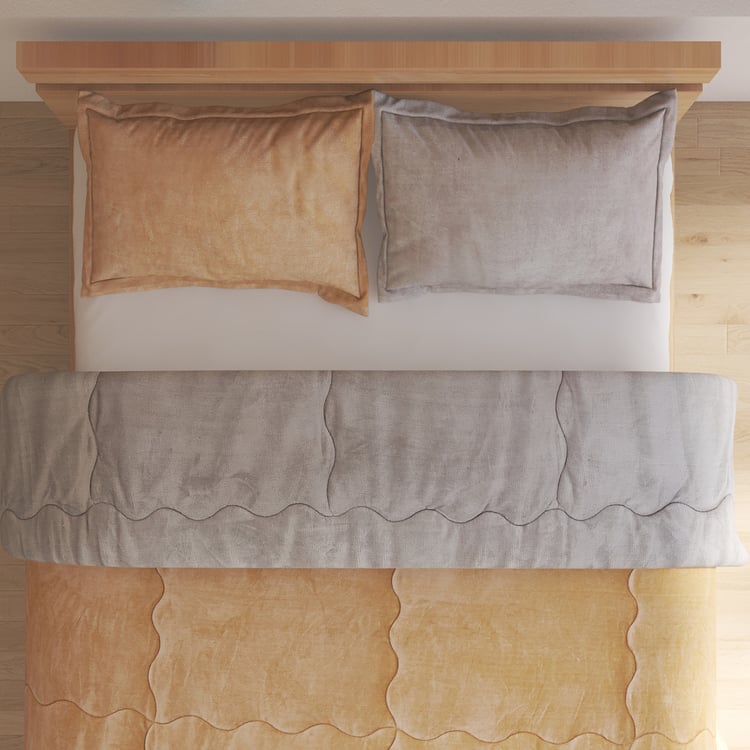 Sundew Rowan 3Pcs Reversible Double Quilt Set