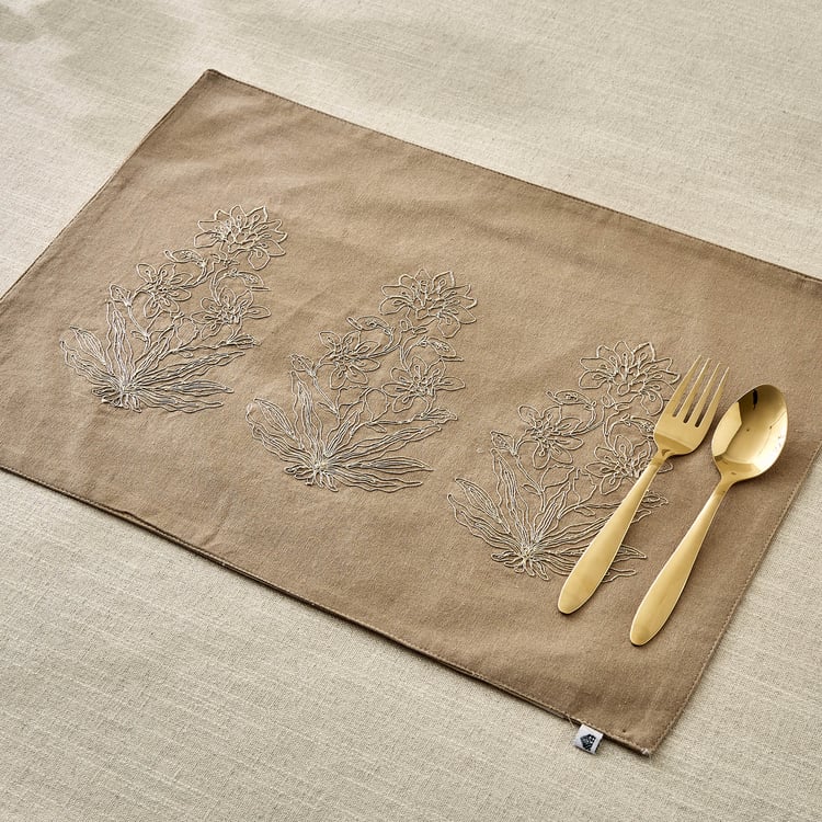 Glimmer Cotton Floral Embroidered Placemat