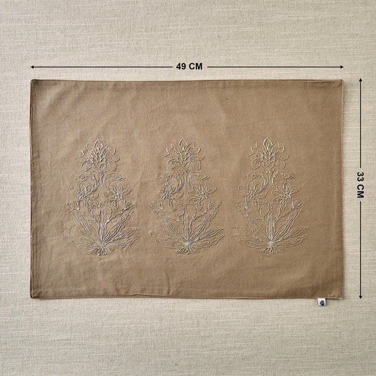Glimmer Cotton Floral Embroidered Placemat