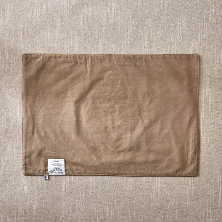 Glimmer Cotton Zari Embroidered Placemat