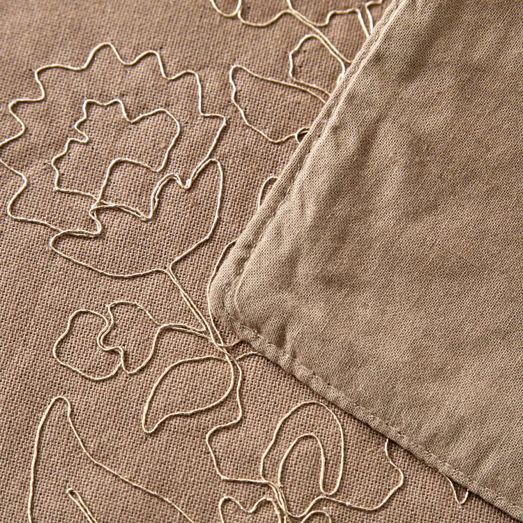 Glimmer Cotton Zari Embroidered Placemat