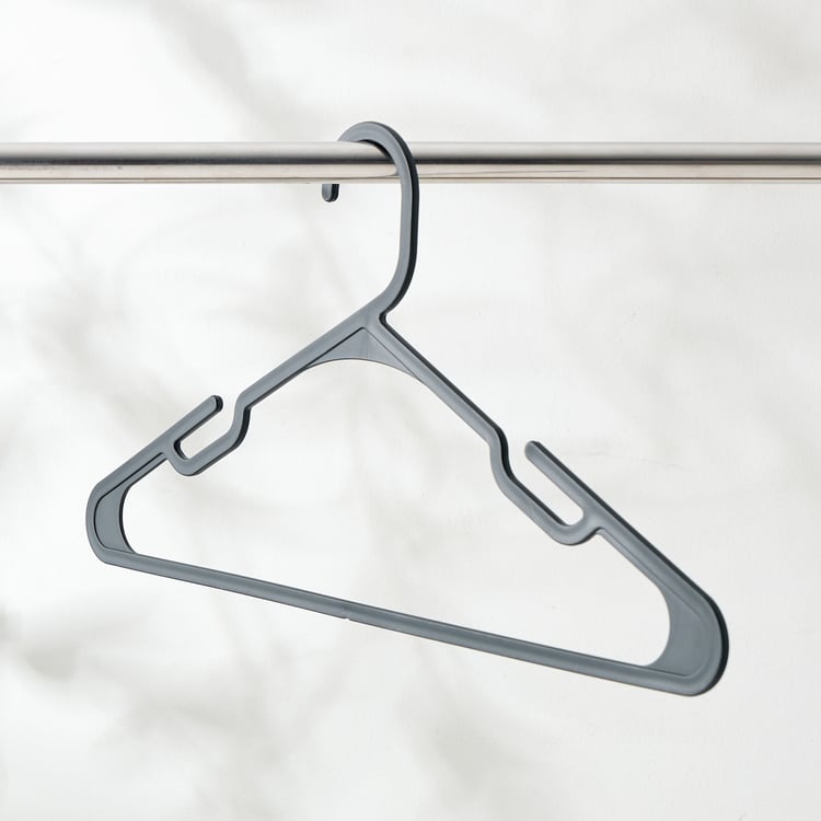 Nomad Riegel Arbek Set of 10 Polypropylene Clothes Hangers
