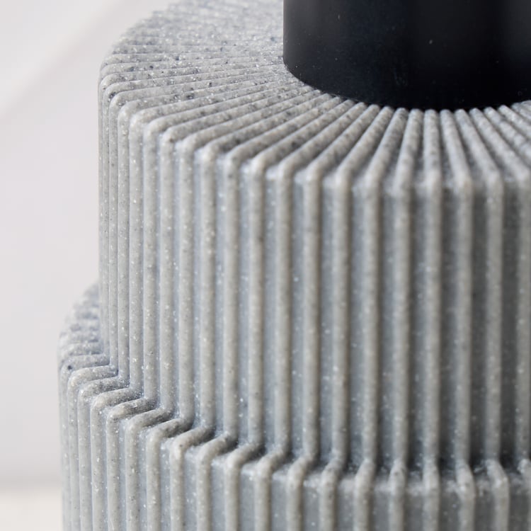 Corsica Urban Polyresin Ribbed Soap Dispenser - 400ml