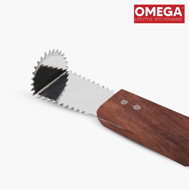 OMEGA Stainless Steel Coconut Scraper
