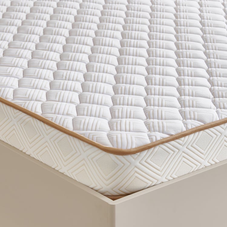 Dreamland Prime 6 Inches Queen Mattress with HR Foam, 150x195cm - White