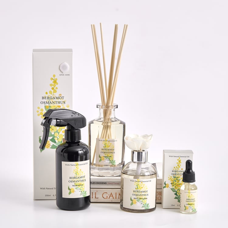 Utopia Refresh Bouquet Bergamot Osmanthus Reed Diffuser with Sola Flower